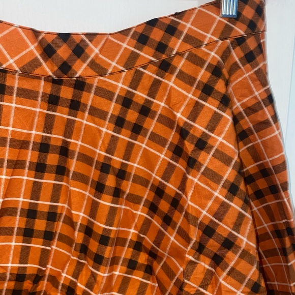 Plaid skirt - Picture 4 of 8
